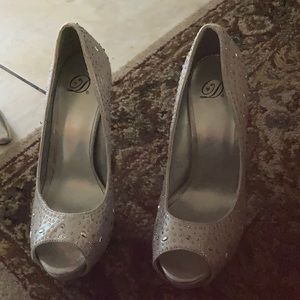 Gorgeous heels sparkle high heel